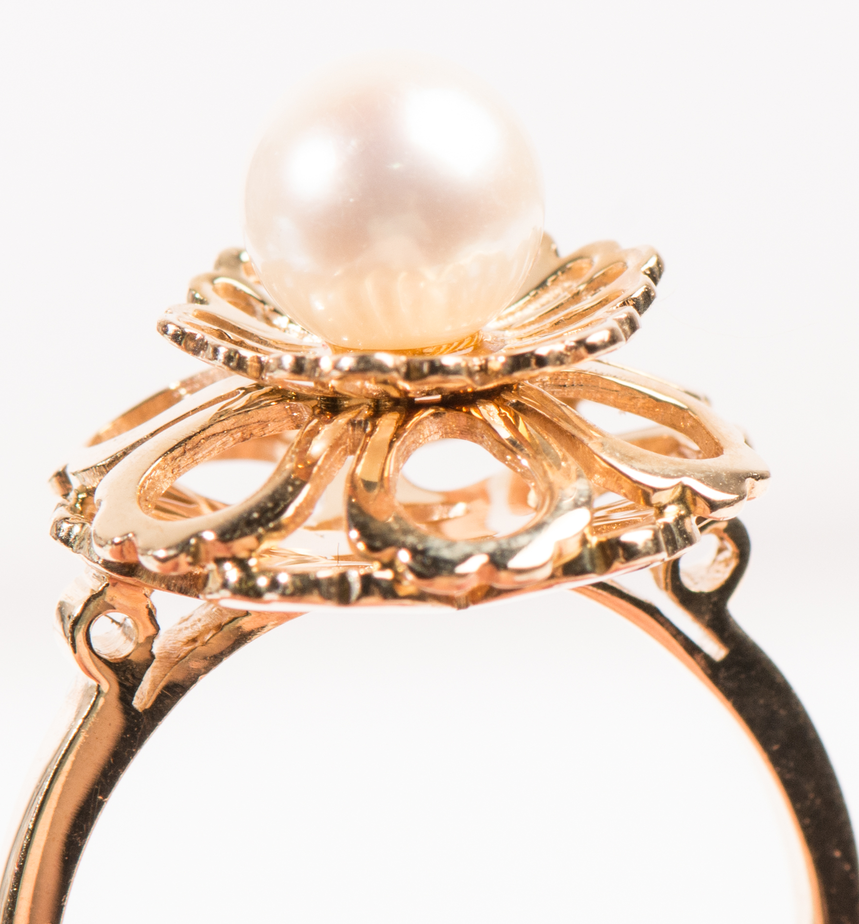 14K Yellow Gold Cultured Pearl Flower Petal Ring