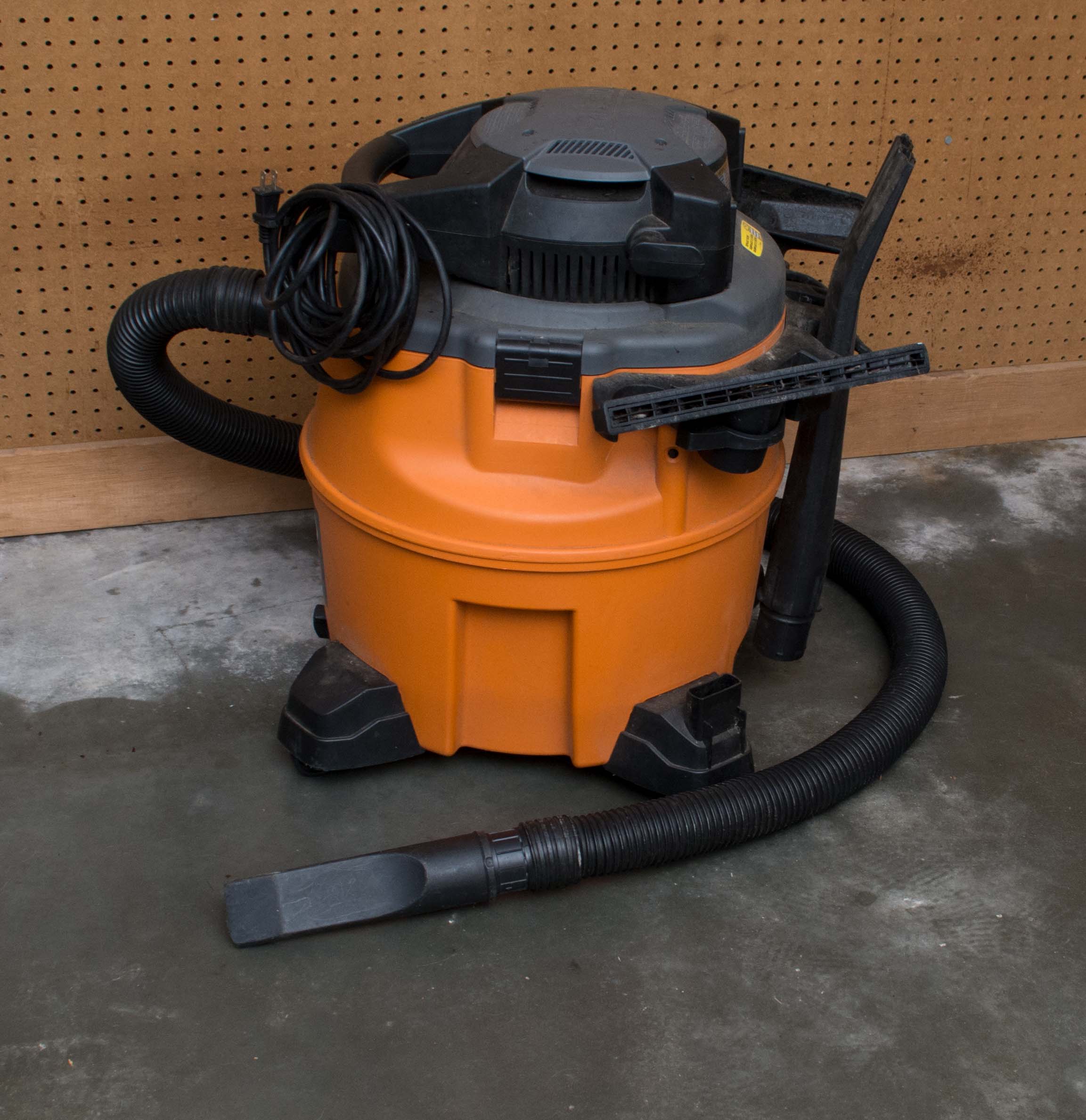Rigid Blower Shop Vac
