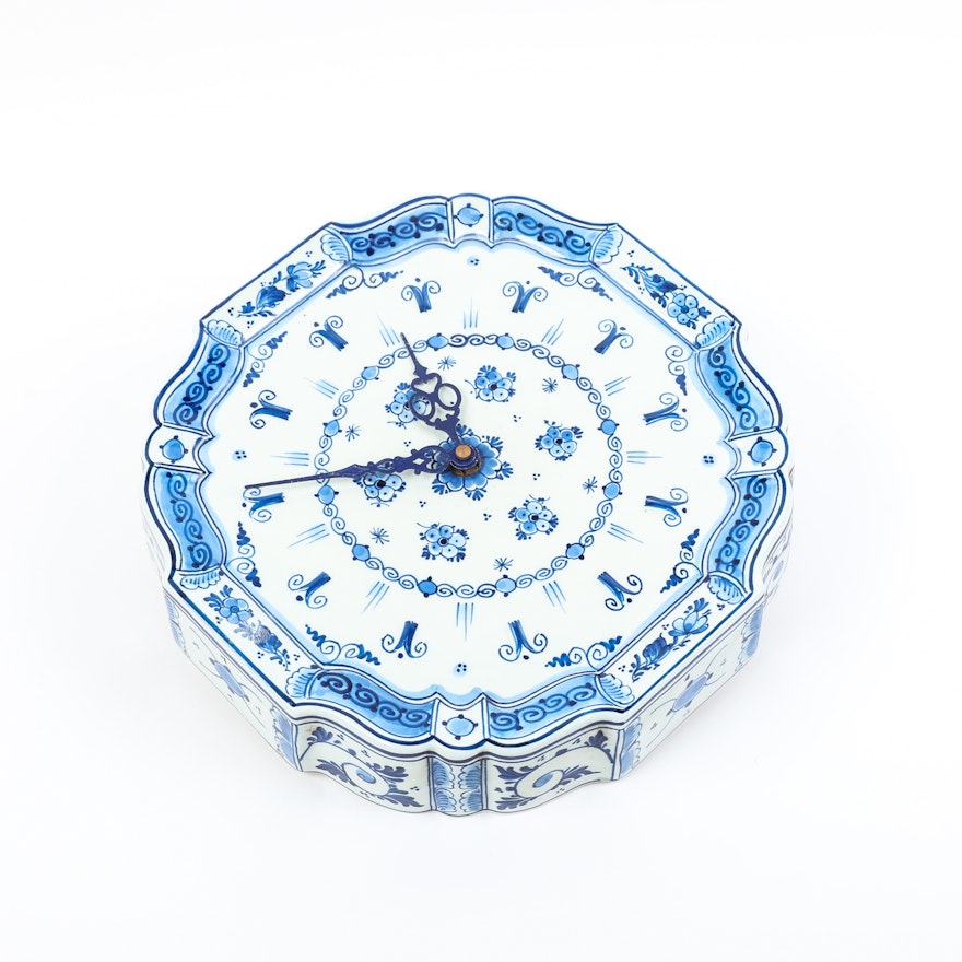Delft Blue Battery Operated Wall Clock
