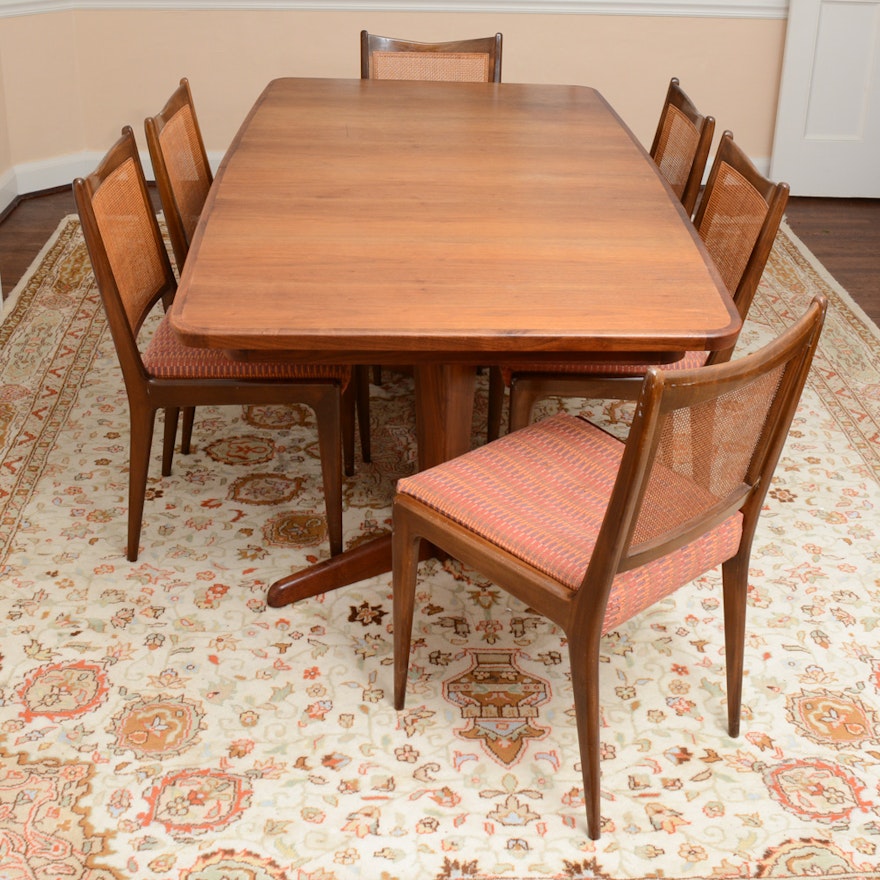 Mid Century Modern Dining Table And Chairs