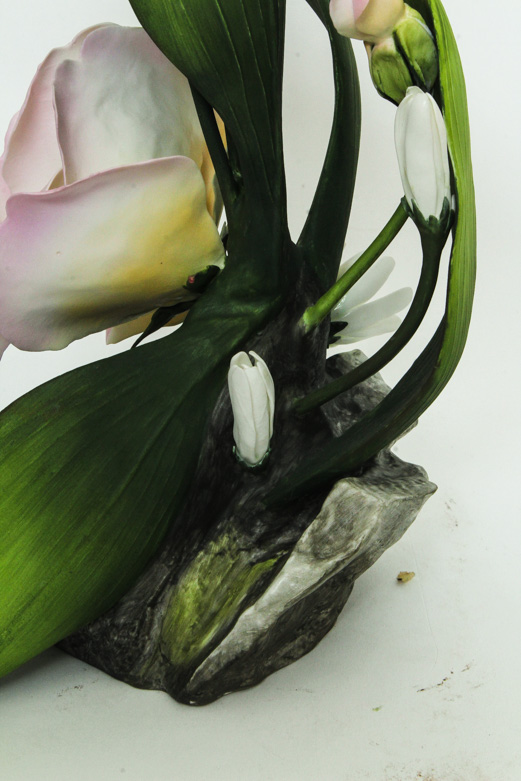 Boehm Vintage Limited Edition Porcelain Sculpture "Peach Rose with Daisies"