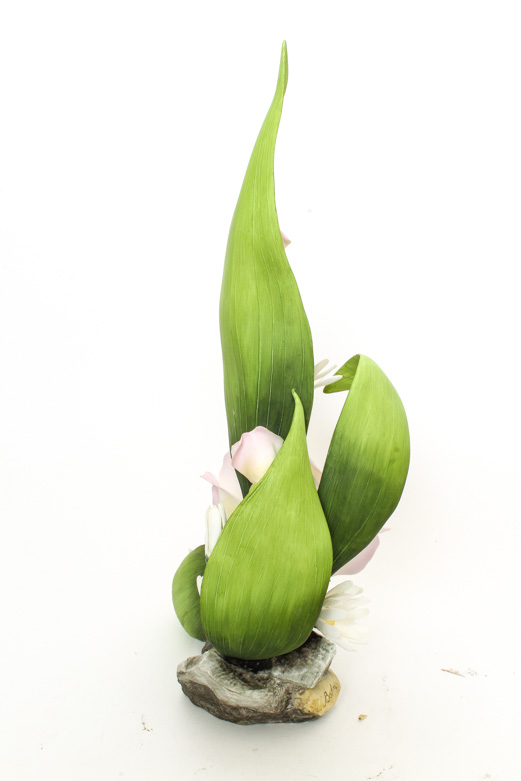 Boehm Vintage Limited Edition Porcelain Sculpture "Peach Rose with Daisies"