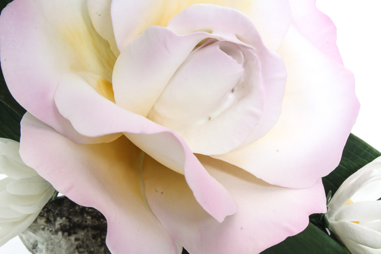 Boehm Vintage Limited Edition Porcelain Sculpture "Peach Rose with Daisies"