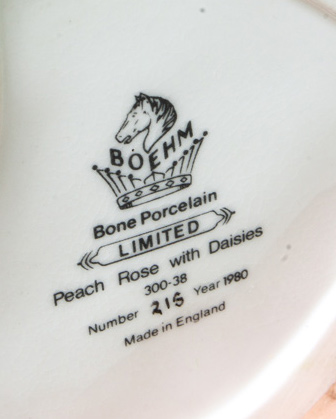 Boehm Vintage Limited Edition Porcelain Sculpture "Peach Rose with Daisies"