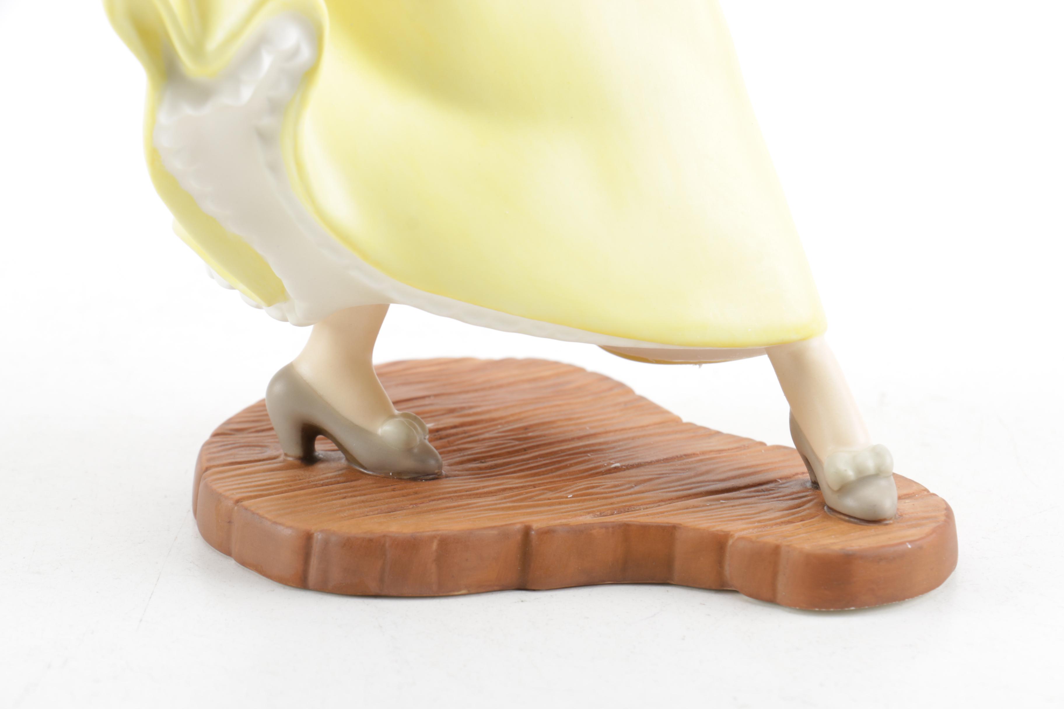 Walt Disney Collection "The Fairest One of All" Snow White Figurine
