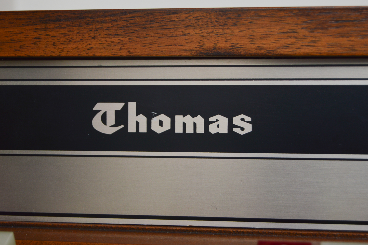 Thomas Californian 263 Electric Organ, Bench and Realistic Speakers