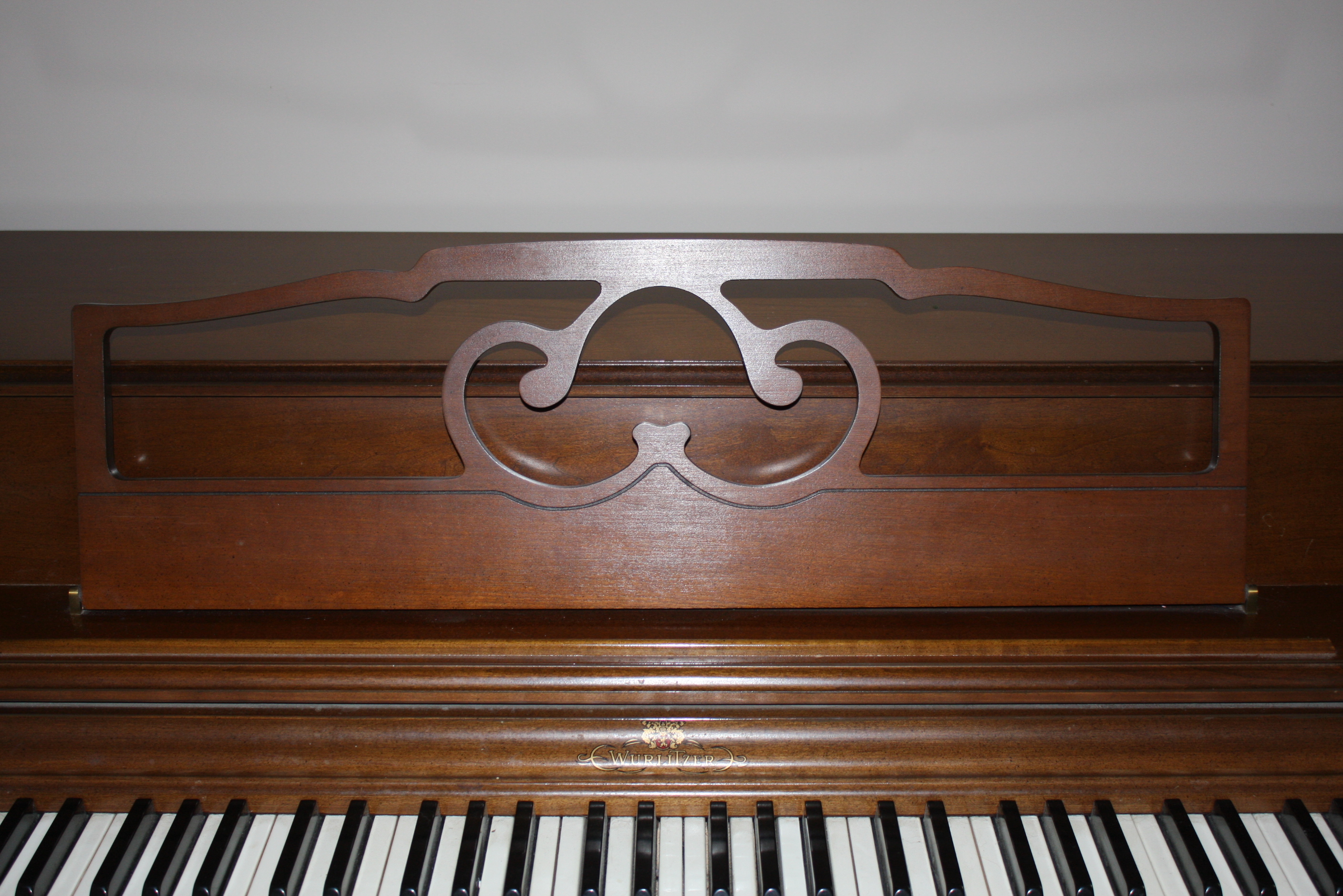 Vintage Wurlitzer Spinet Piano