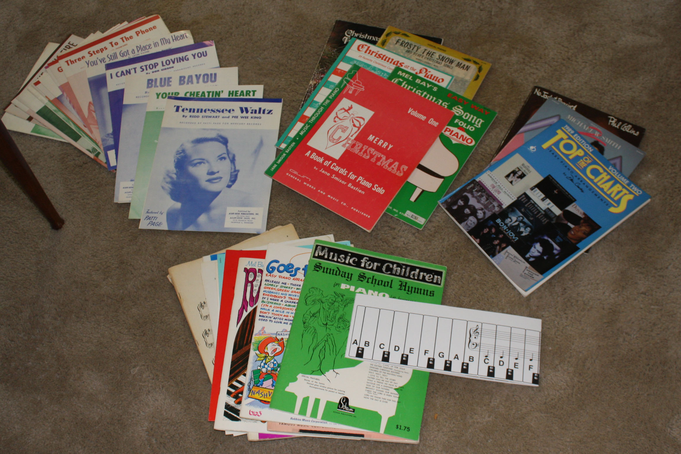 Vintage Wurlitzer Spinet Piano