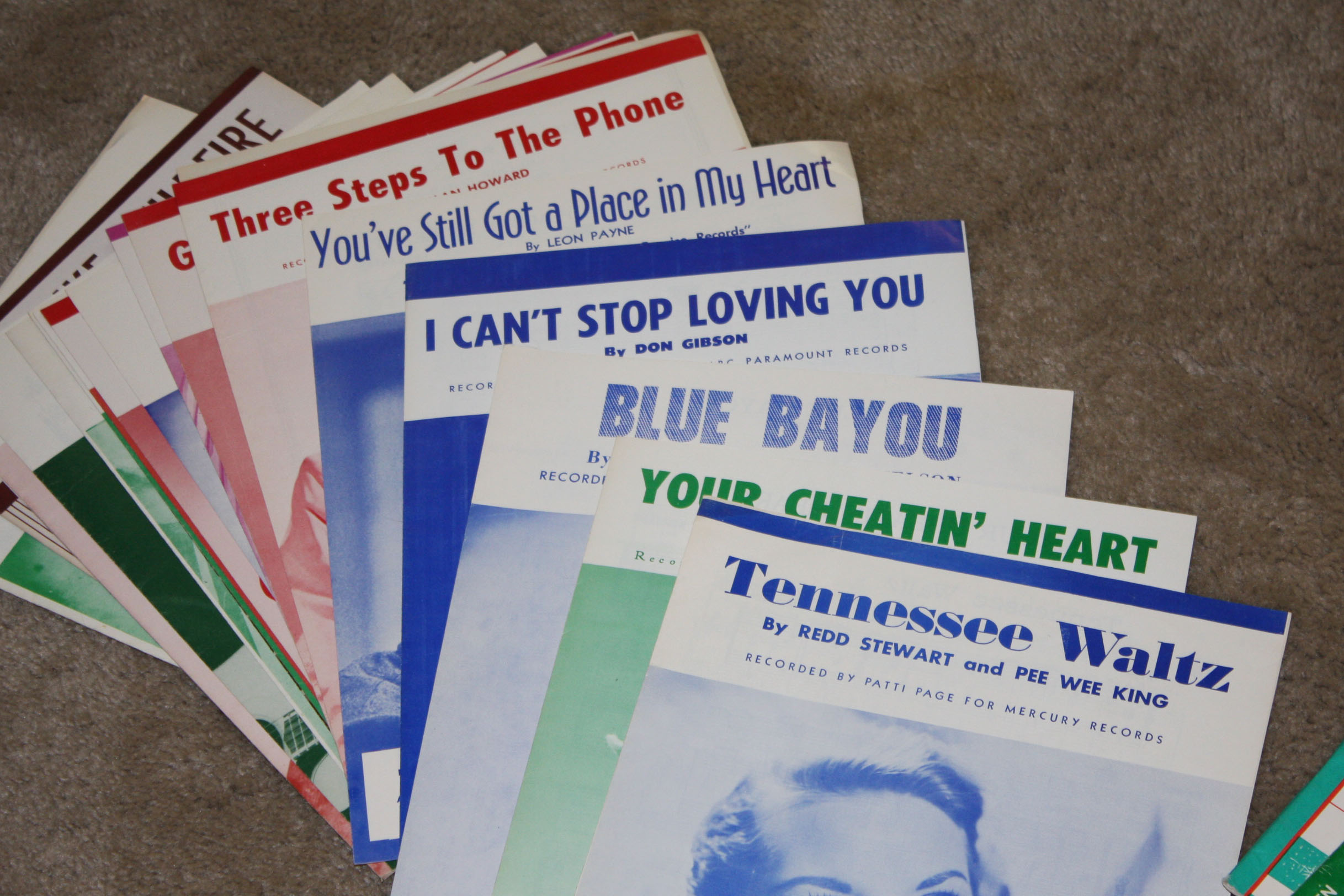 Vintage Wurlitzer Spinet Piano