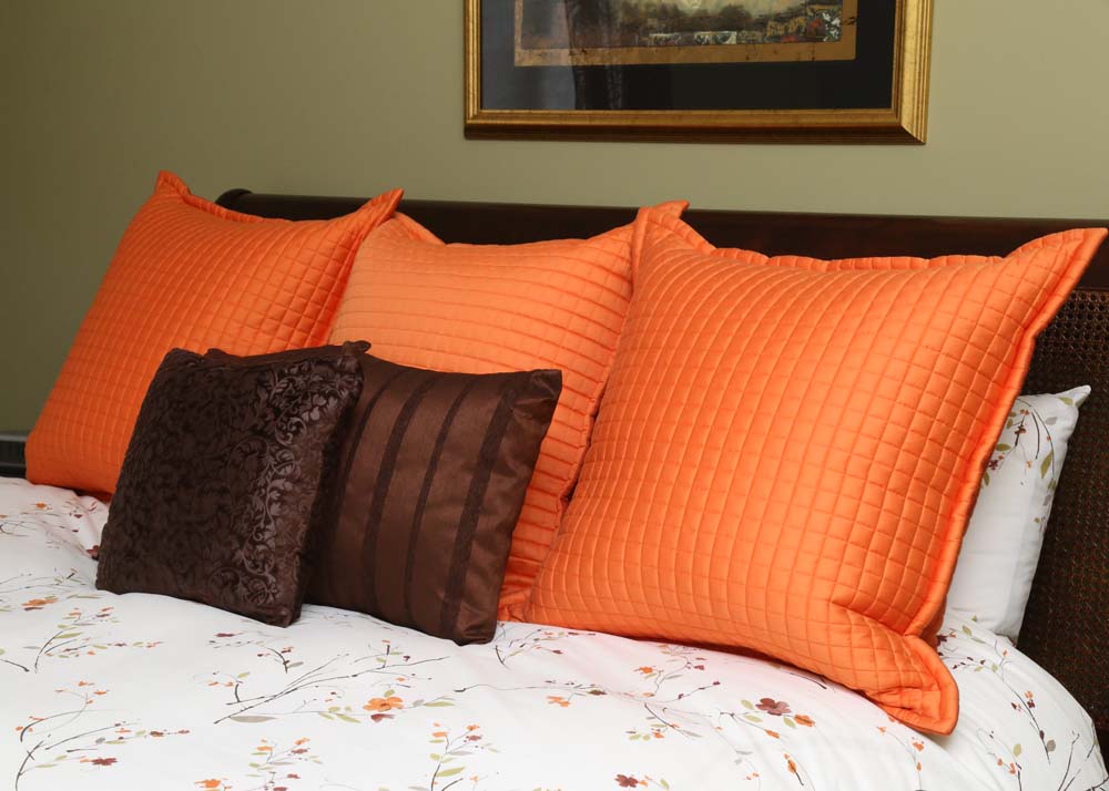 Restoration Hardware "Camden" King Size Sleigh Bed