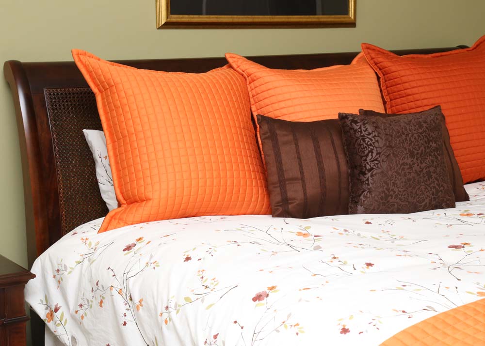 Restoration Hardware "Camden" King Size Sleigh Bed