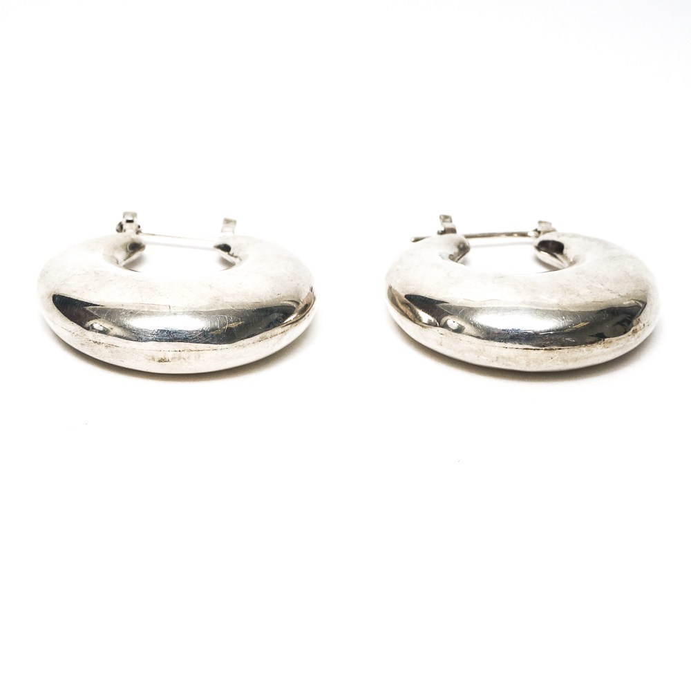 Assortment of Sterling Silver Jewelry Including Mother of Pearl