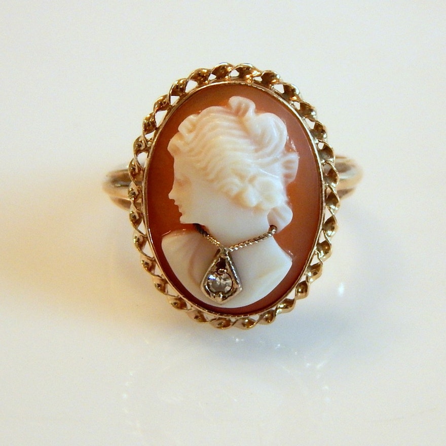 10K Yellow Gold Cameo Ring