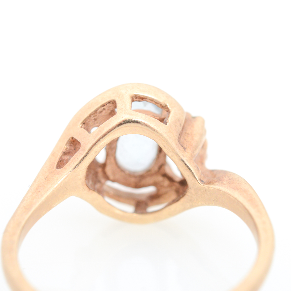 10K Yellow Gold Aquamarine and Diamond Ring