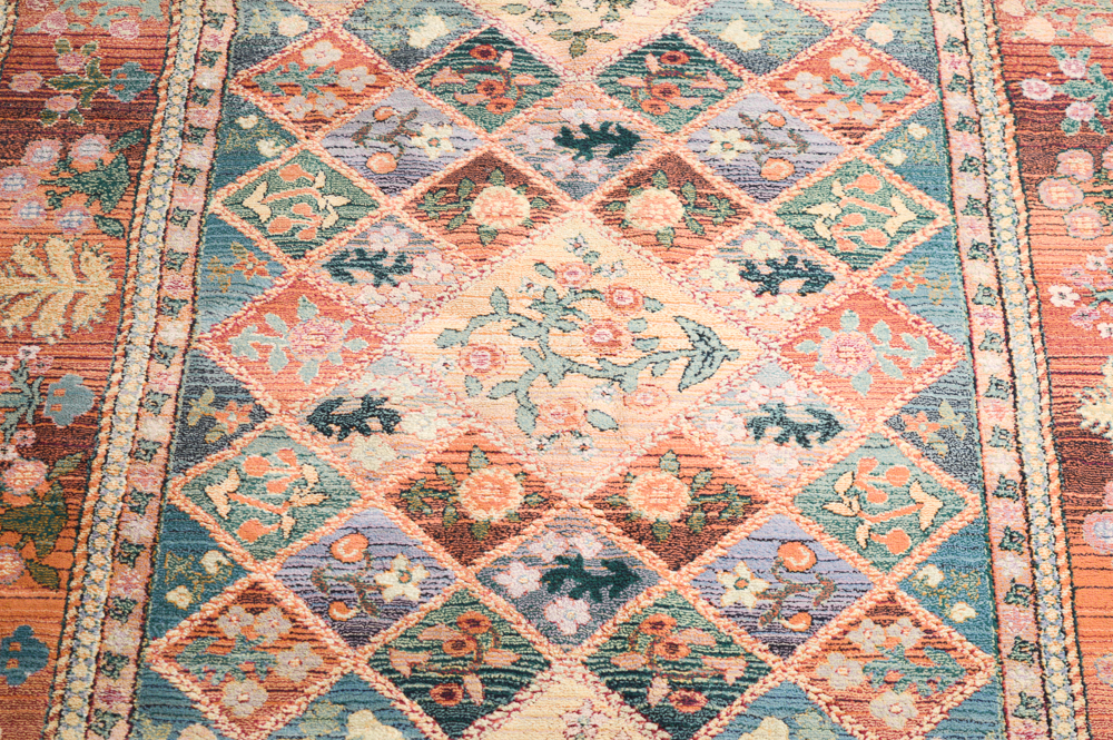Power Loomed Persian-Style Area Rug