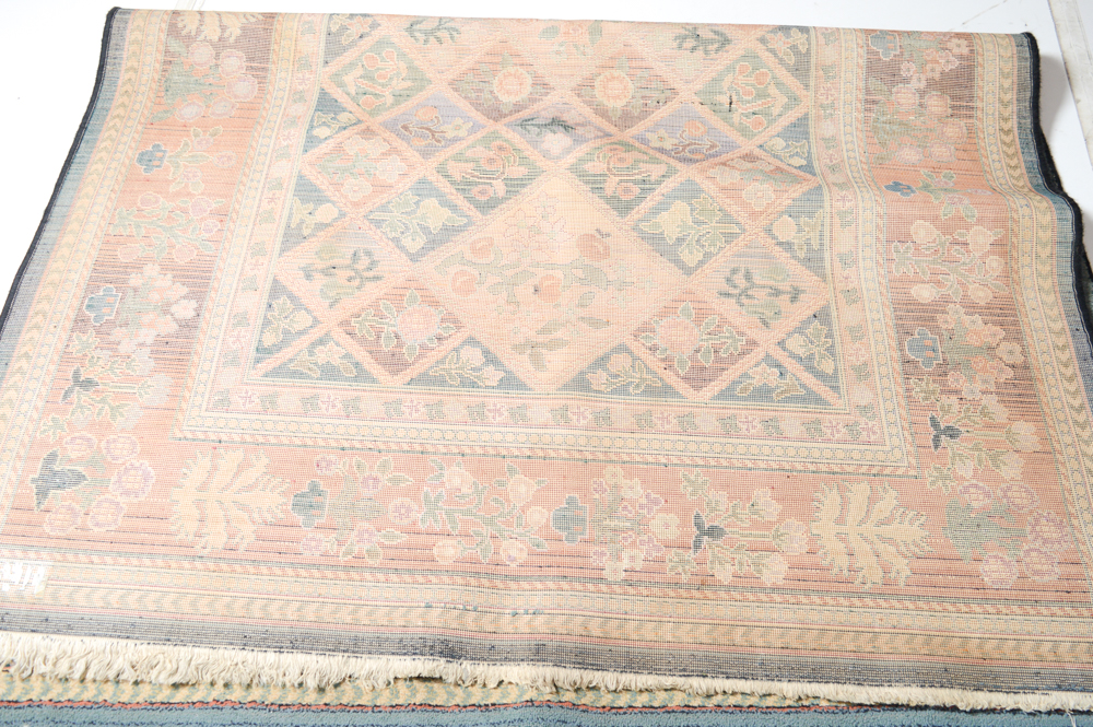 Power Loomed Persian-Style Area Rug