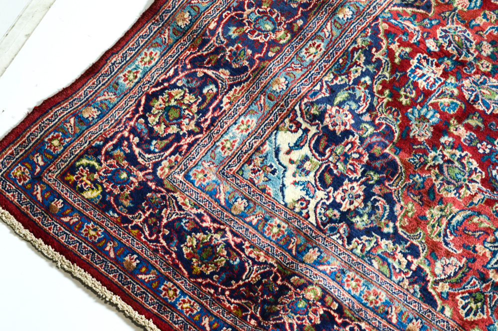 Hand-Knotted Persian Kashan Room Size Rug