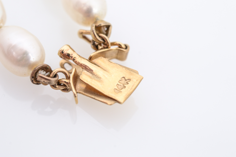 14K Gold Pearl and Nephrite Bracelet