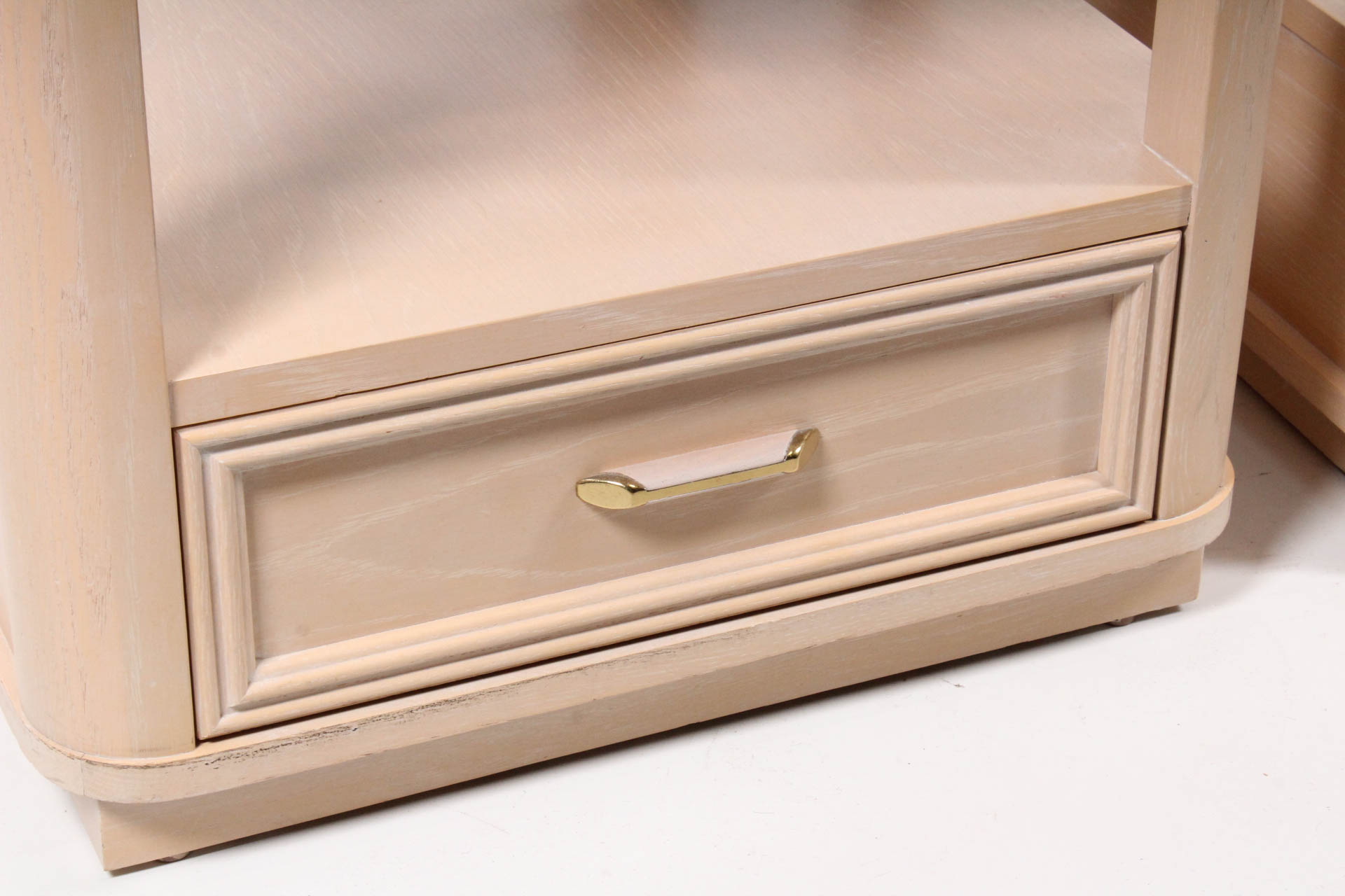 Thomasville 'Impressions' Nightstands