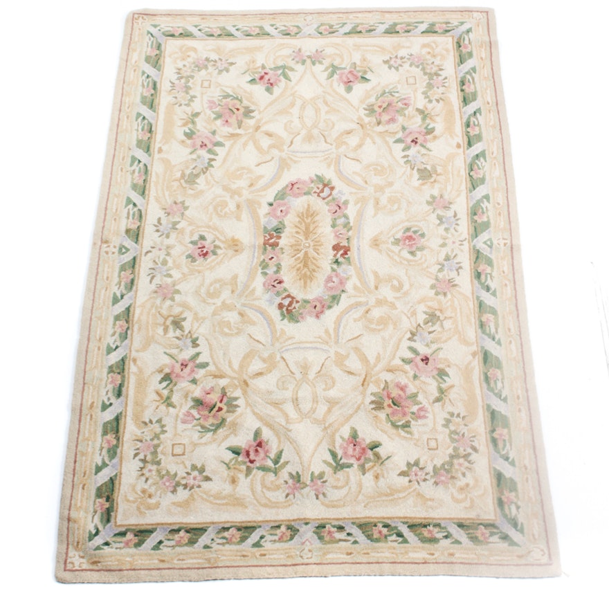 Fine Hand Hooked Floral Accent Rug