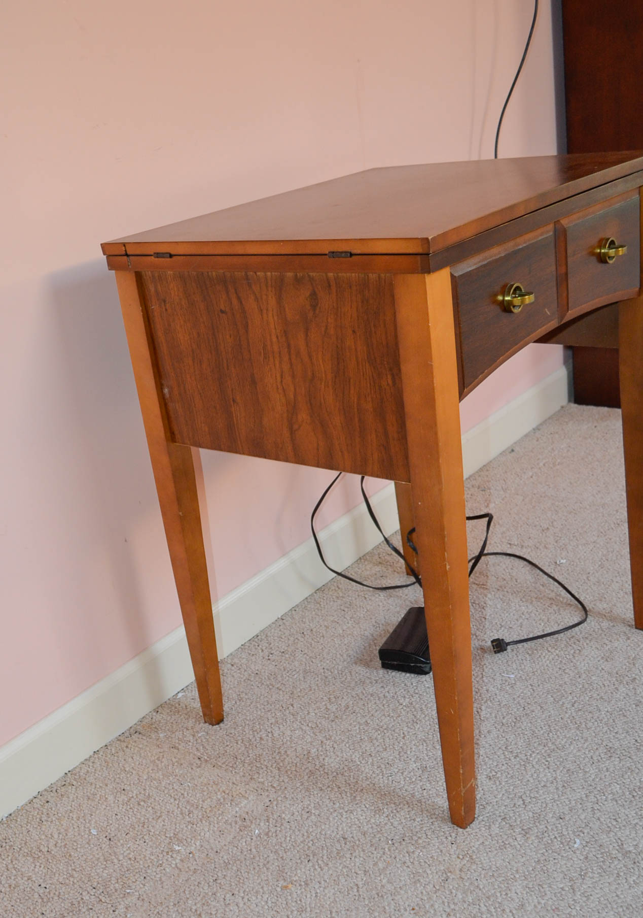 Singer Sewing Machine Table