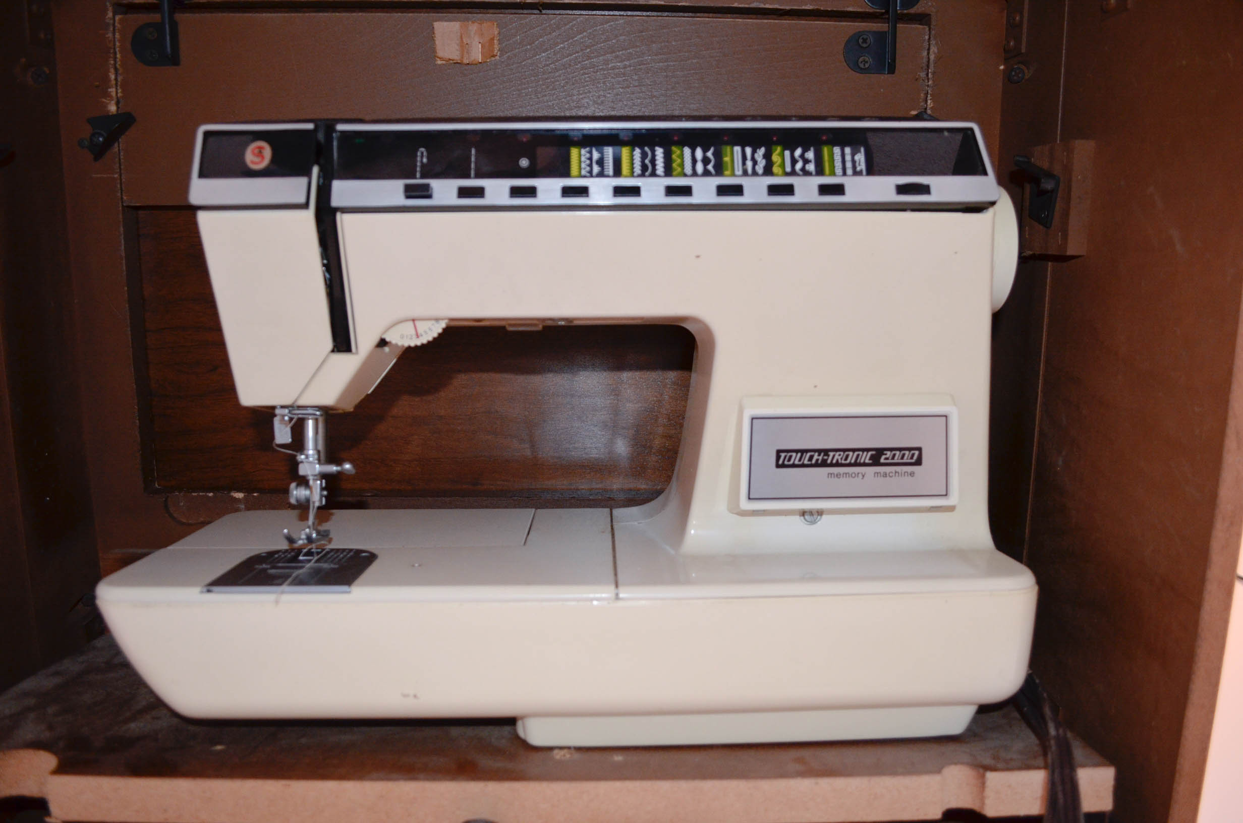 Singer Sewing Machine Table