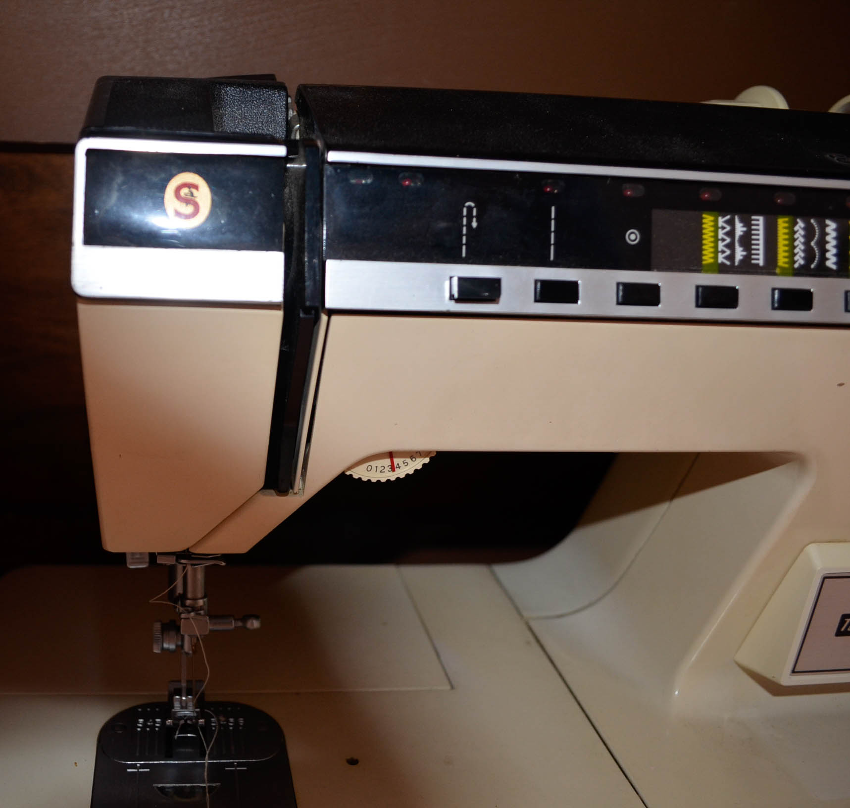 Singer Sewing Machine Table