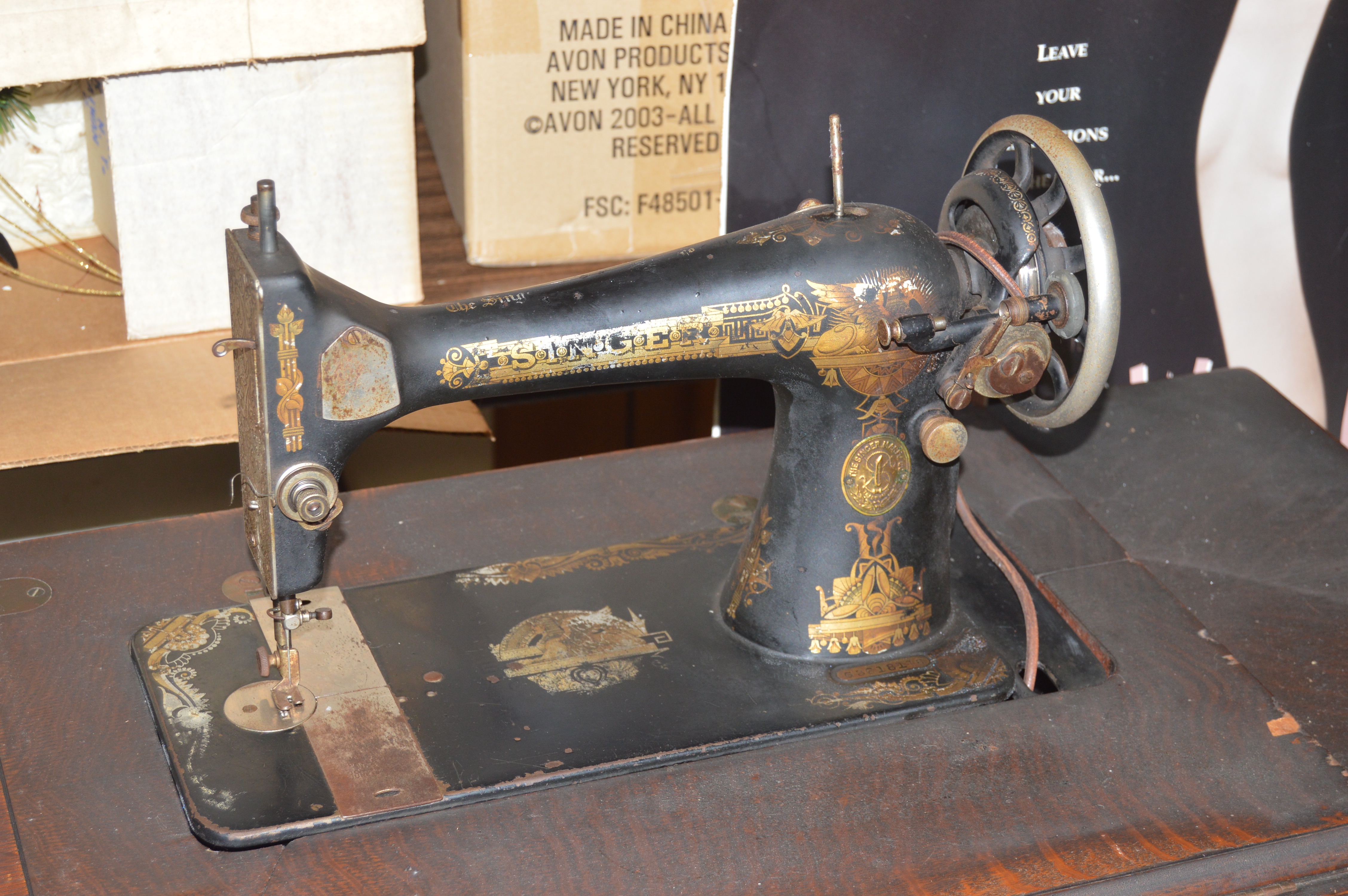 Antique Singer Sewing Machine and Table, Circa 1914