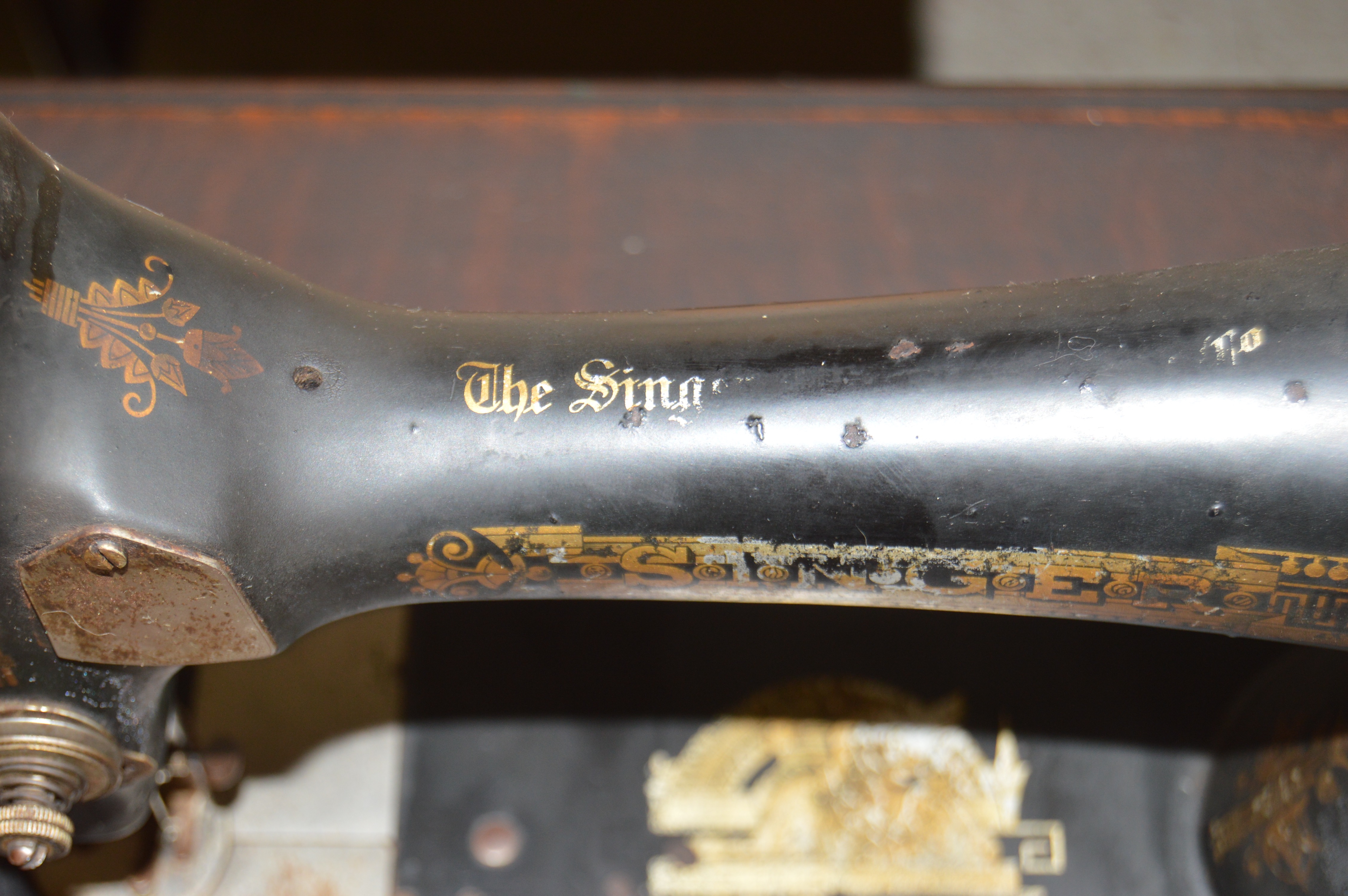 Antique Singer Sewing Machine and Table, Circa 1914
