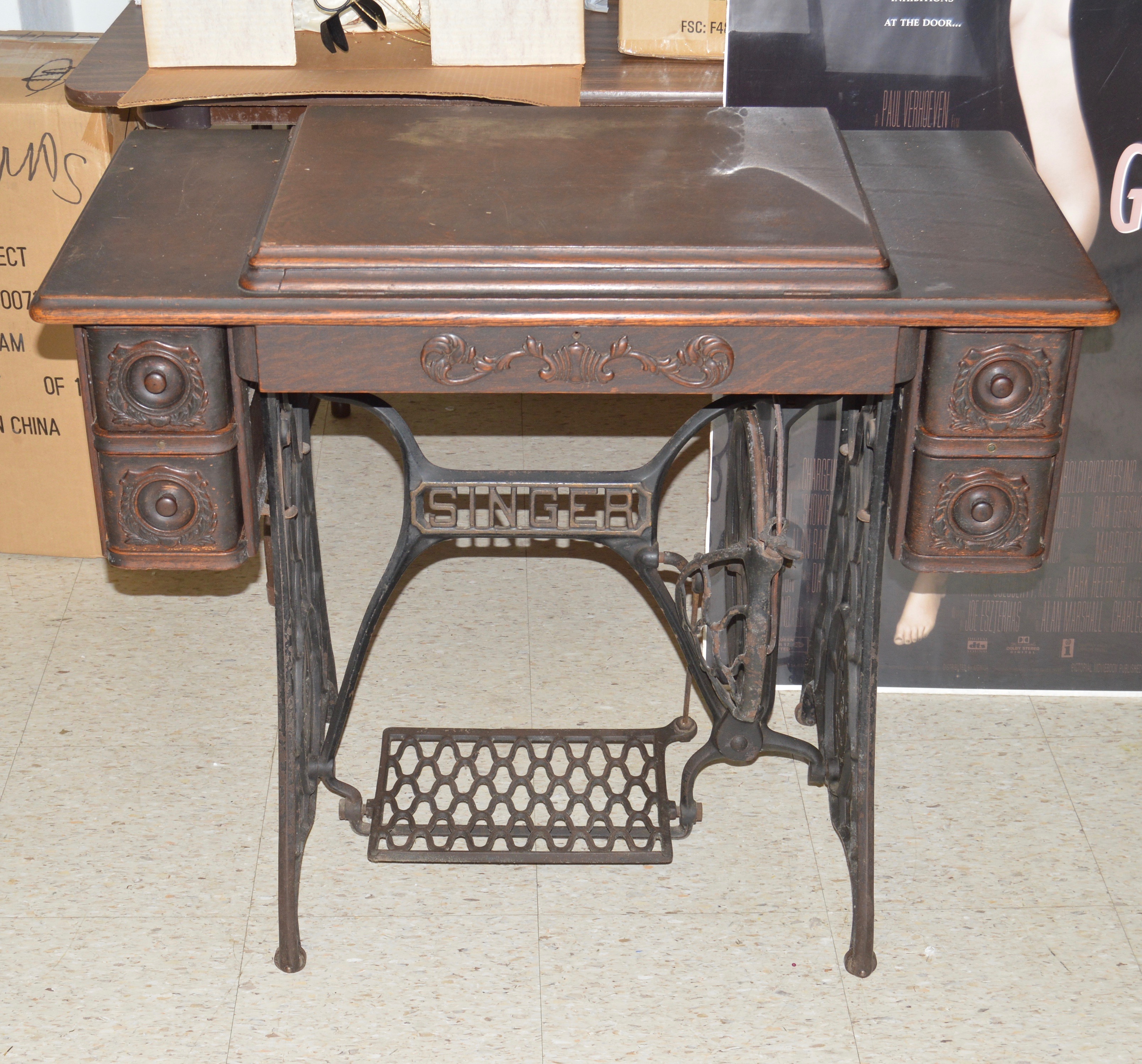 Antique Singer Sewing Machine and Table, Circa 1914