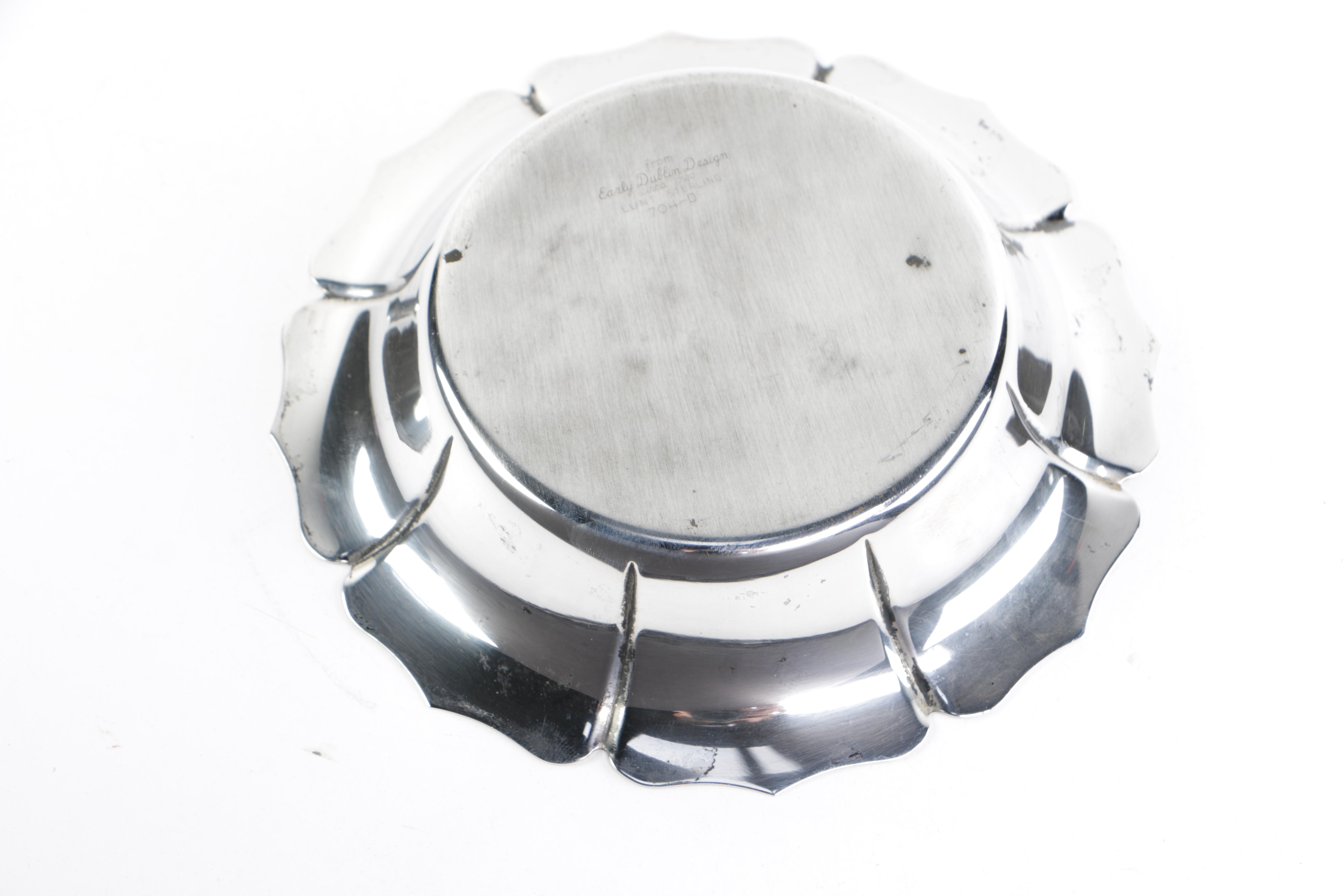 Lunt "Early Dublin" Sterling Silver Dish