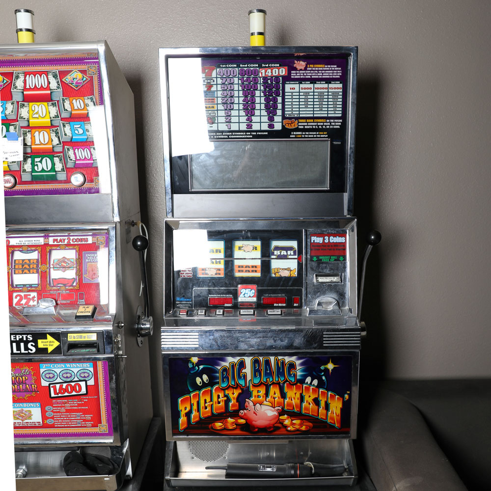 "Big Bang Piggy Bankin'" Slot Machine