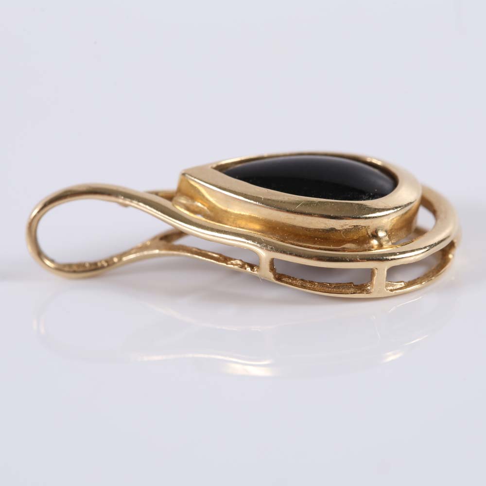 14K Yellow Gold Black Onyx Pendant