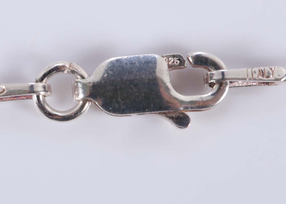 14K White Gold Floating Diamond Pendant Necklace