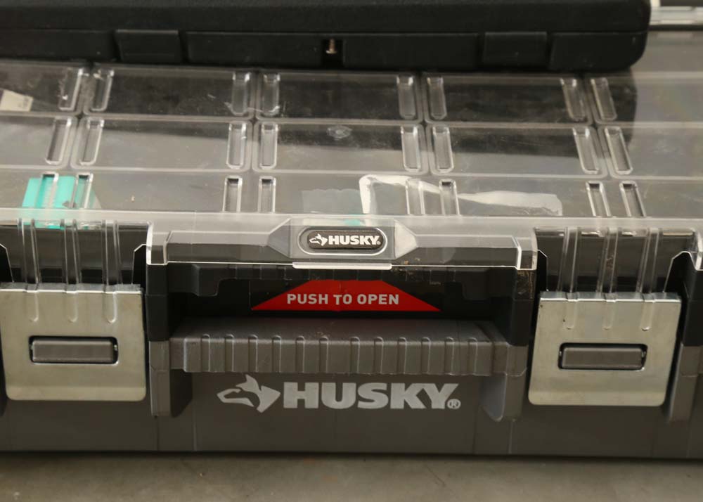 Hardware and Socket Set