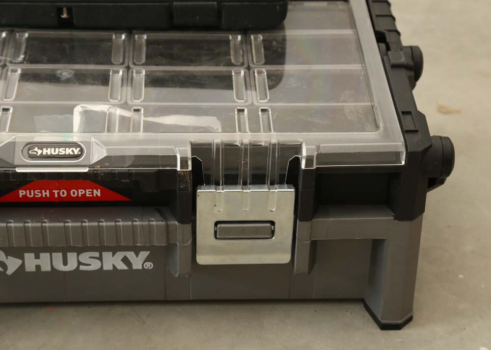 Hardware and Socket Set