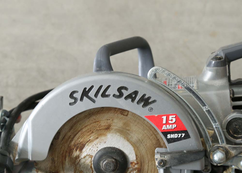 Skilsaw Worm Drive Saw