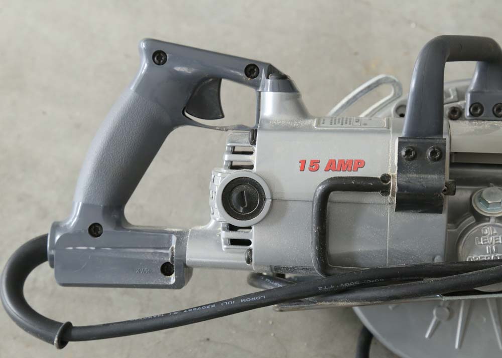 Skilsaw Worm Drive Saw