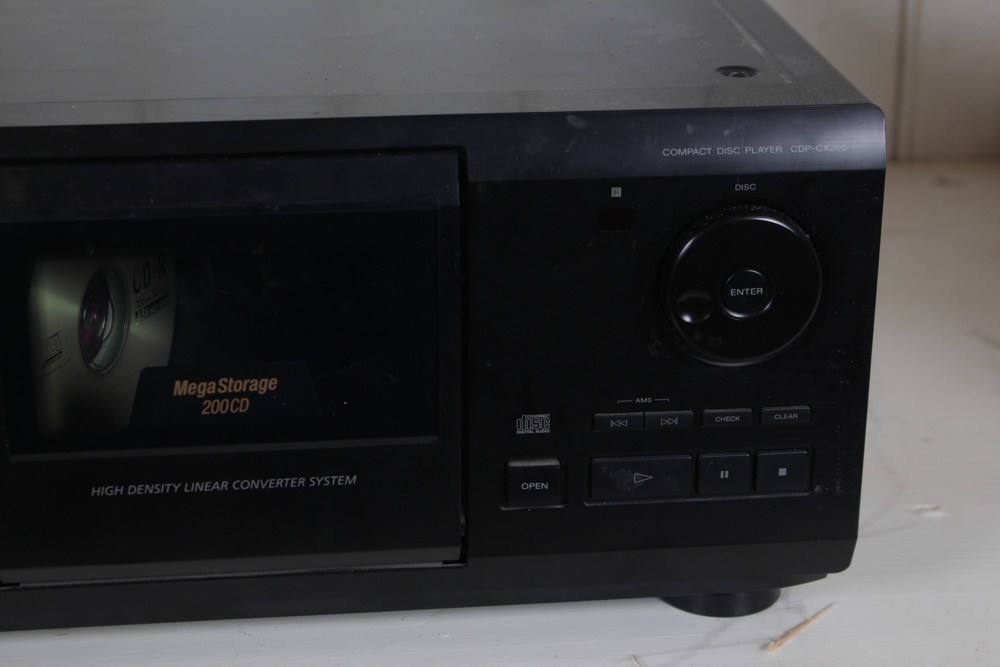 Sony MegaStorage 200-Disc CD Changer