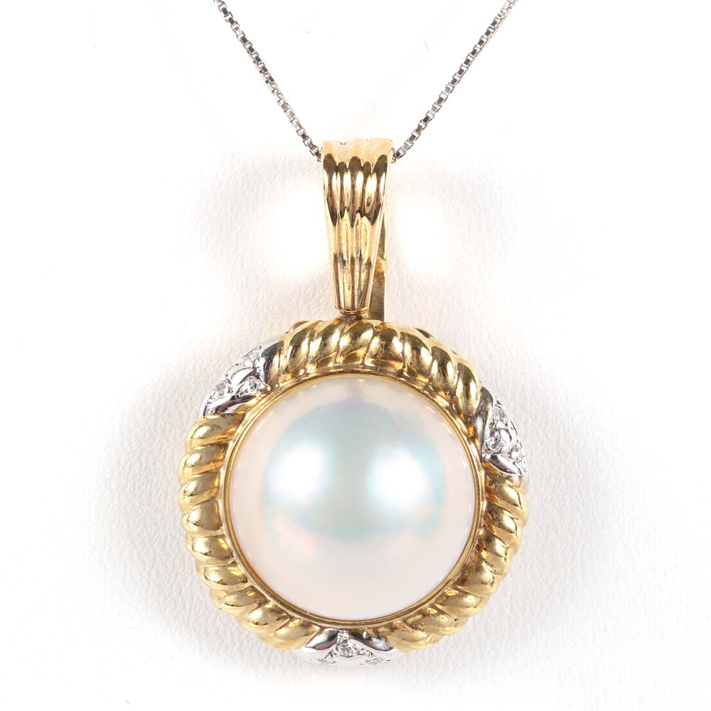 14K Yellow Gold Mabé Pearl and Diamond Pendant Neckalce
