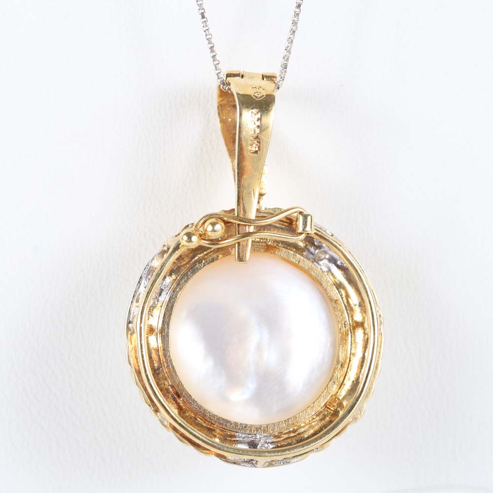 14K Yellow Gold Mabé Pearl and Diamond Pendant Neckalce