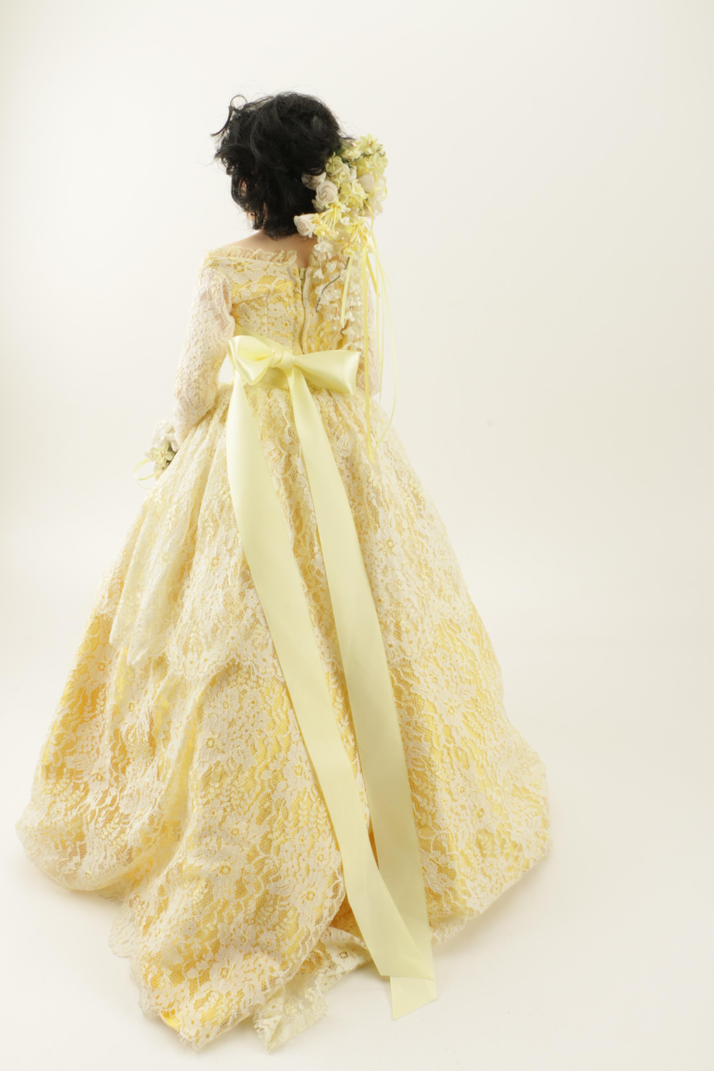 Vintage Paul Gees "Elizabeth Taylor" Bride Doll