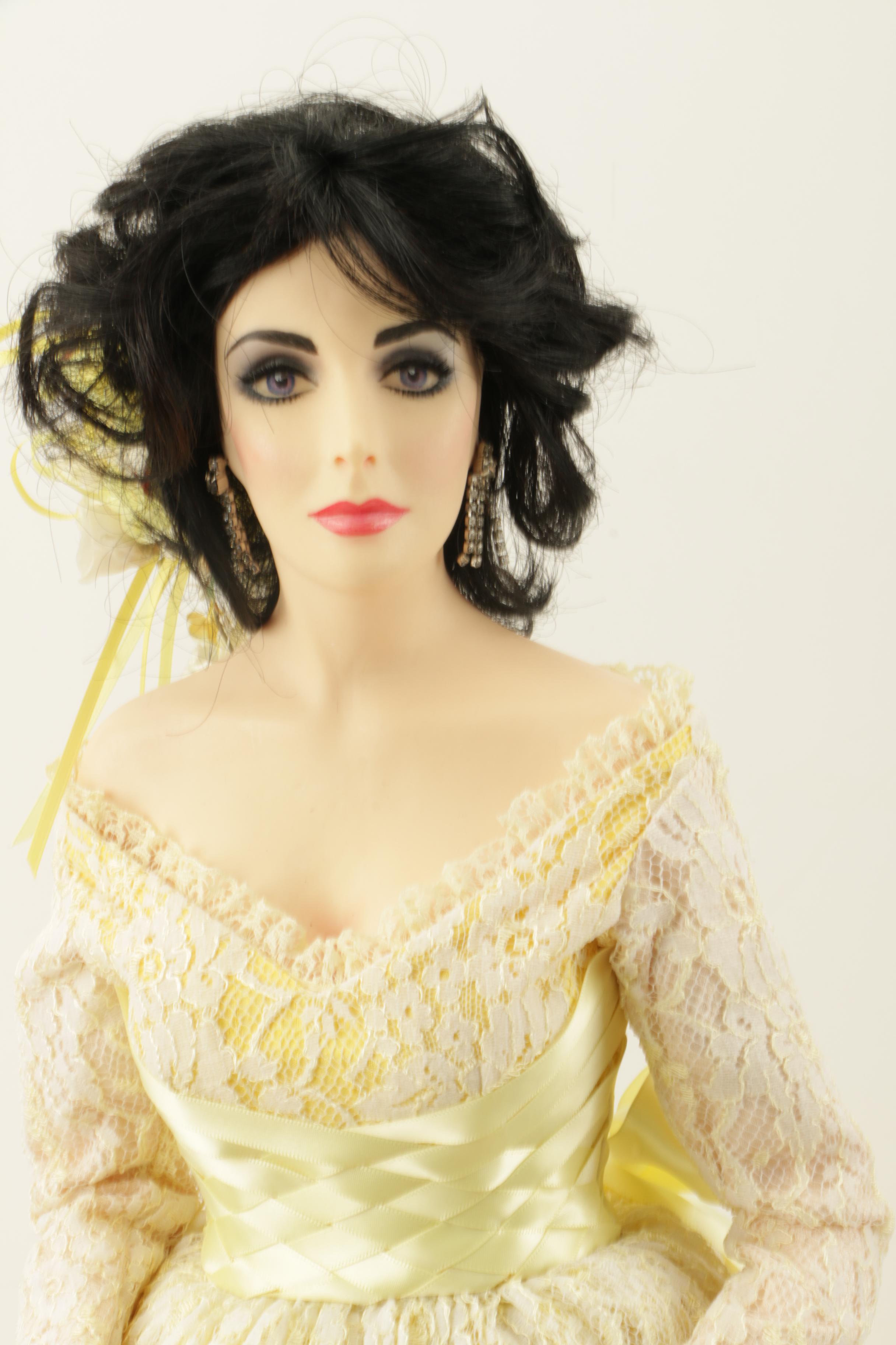 Vintage Paul Gees "Elizabeth Taylor" Bride Doll
