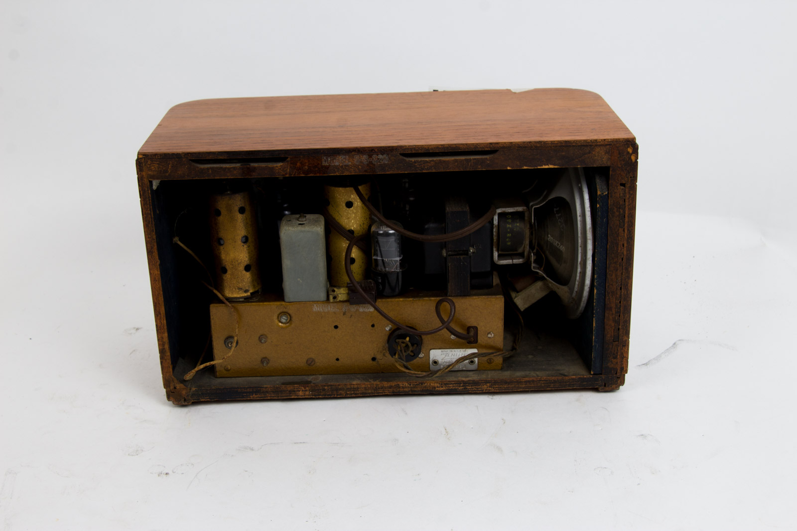 Vintage 1939 Zenith Radio