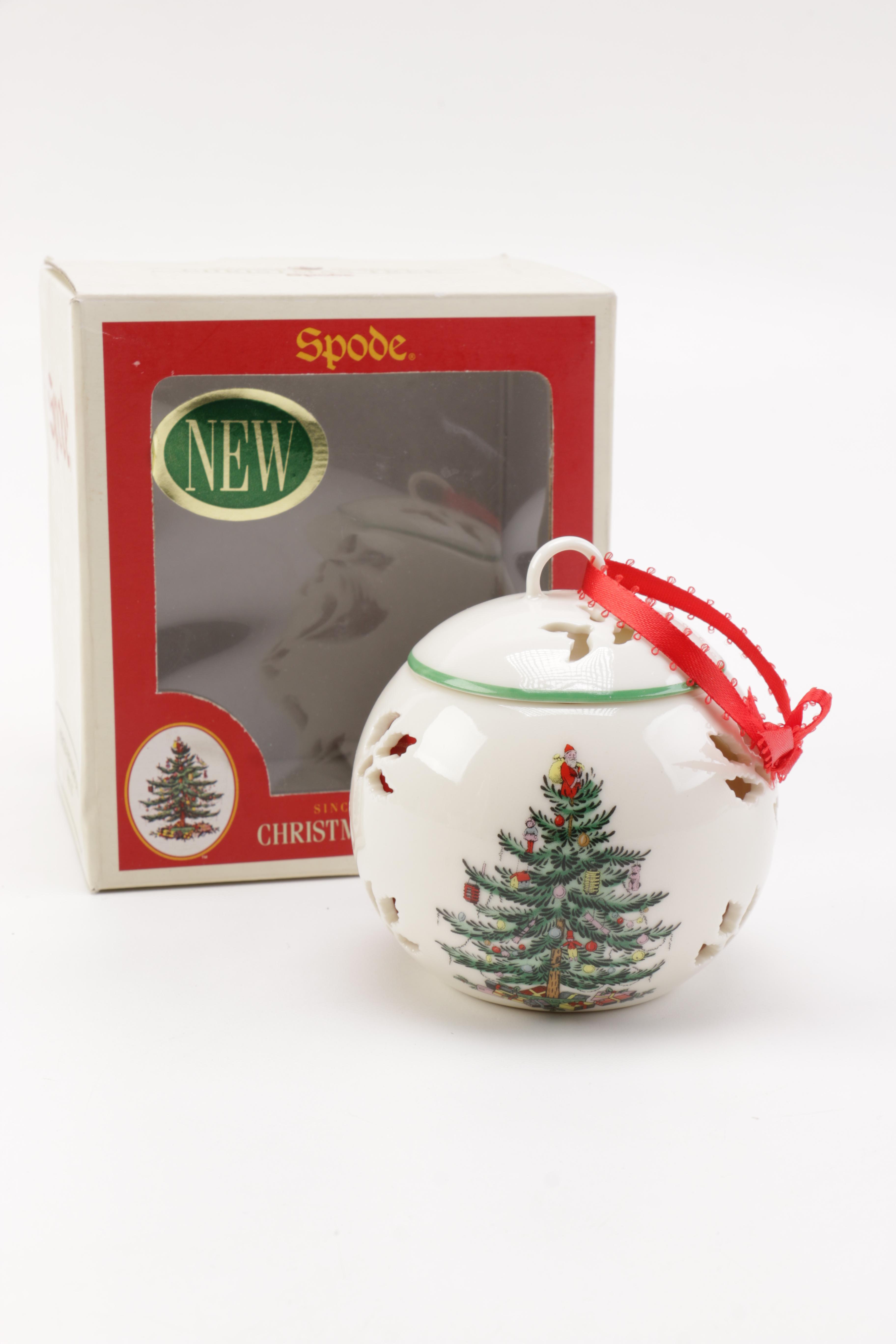 Selection of Spode "Christmas Tree" Decor