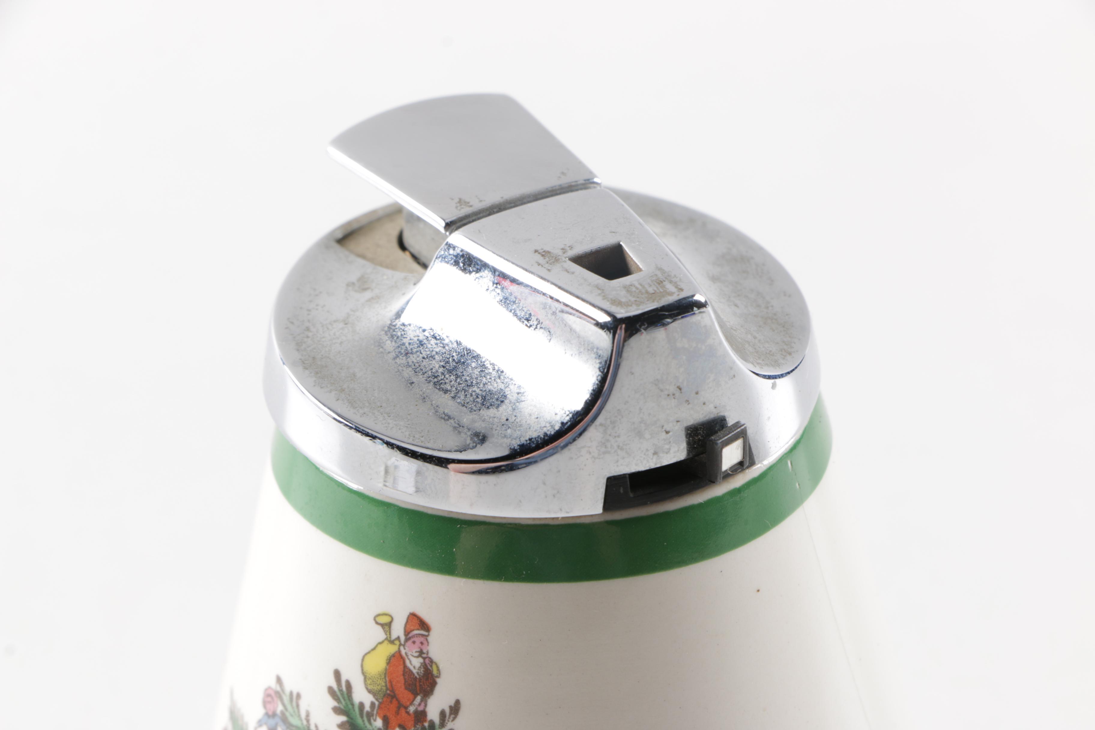 Spode "Christmas Tree" Refillable Lighter