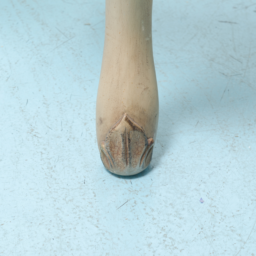 Carved Stylized Queen Anne Style Dining Table and Four Chairs