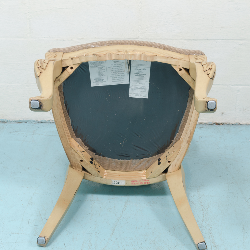 Carved Stylized Queen Anne Style Dining Table and Four Chairs