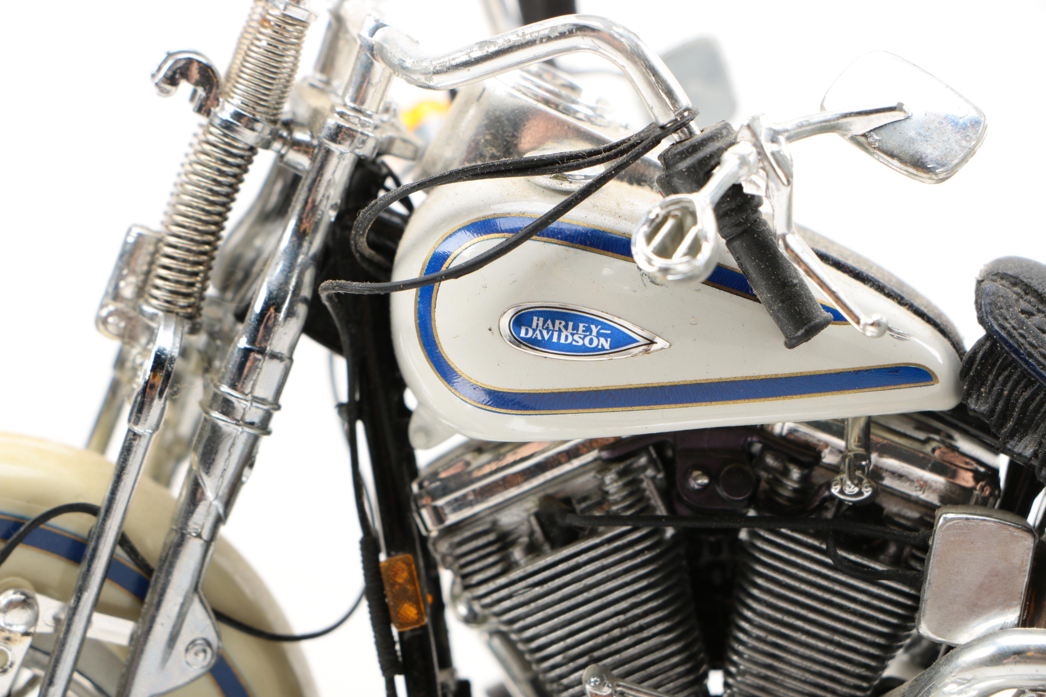 Maisto 1:10 Scale FLSTS Heritage Springer Harley-Davidson Motorcycle Model