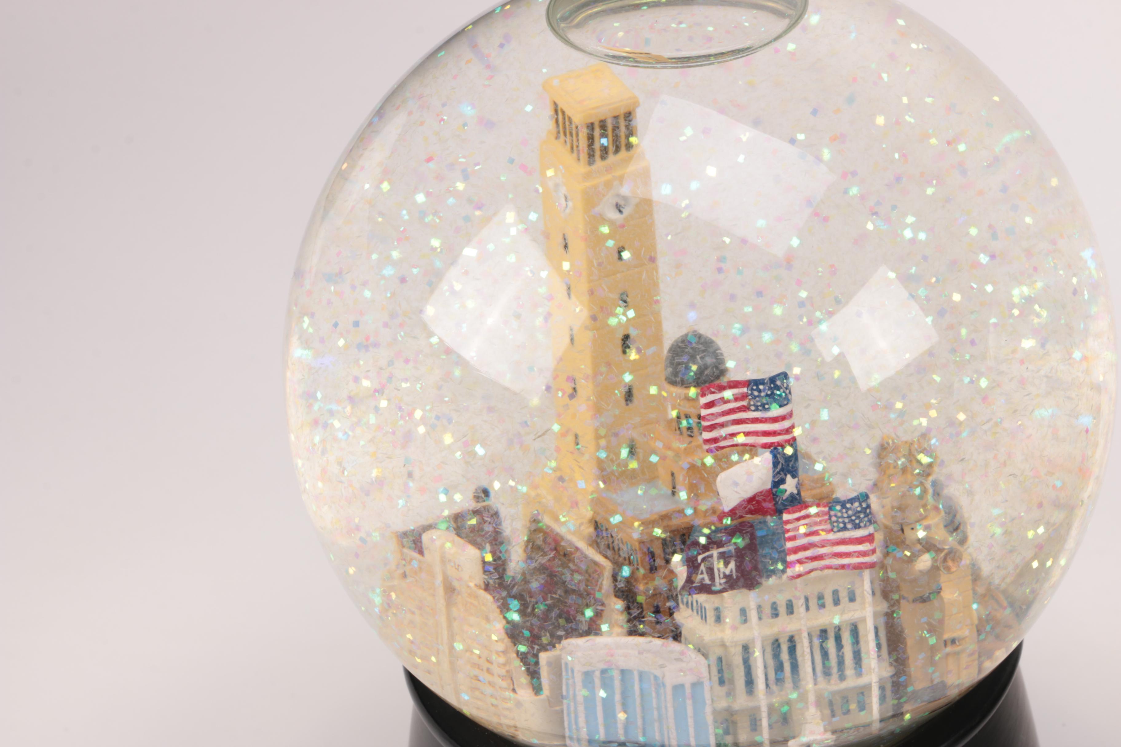 Assorted Snow globes Featuring Las Vegas